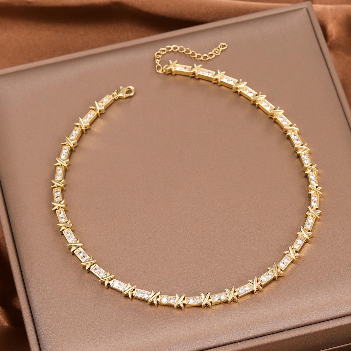 1Pc Women s Copper Inlaid Zircon High-End Luxury Necklace, High-End Fashion Simple Series, Suitable For Banquets And Parties