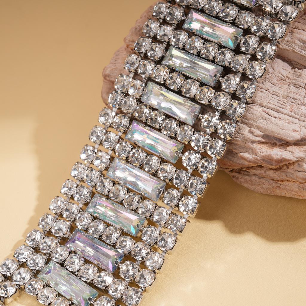 Wind-set diamond rectangular round splicing bracelet exquisite jewelry