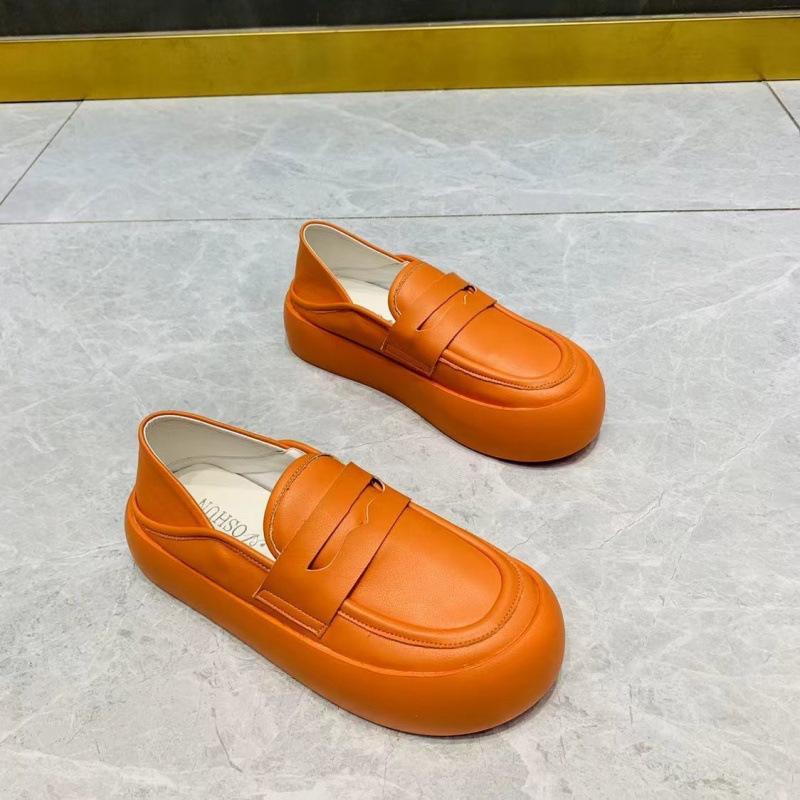 Women's shoes, ugly and cute bread shoes, two lazy people, one pedal, loafers, Doudou shoes, thick-soled muffin, low-top shoes, little white shoes.