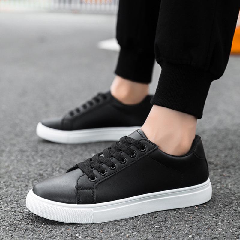 Large Size Men's Shoes 44 White Shoes Men's Pure White Casual Sports Shoes New Board Shoes Leather Surface
