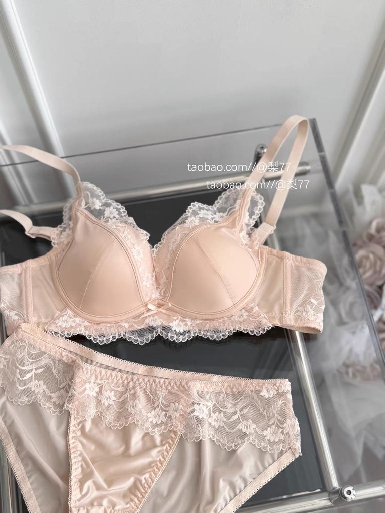 French Lace Pure Desire Underwear Women's Sexy Small Breasts Gather Without Steel Ring Anti-sagging Adjustment Satin Bra Cover