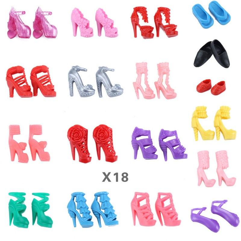 83 kusů/sada Doplňky pro panenky = 18 párů bot a 10 módních šatů pro panenku Barbie Oblečení Náhrdelník Náušnice Stojan Taška Hračka