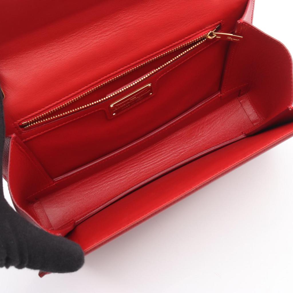 Used Salvatore Ferragamo Vara ribbon Shoulder Bag 21 G462 leather Red Used Women