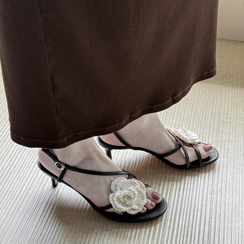 2025 European and American new fashion woven flower one-word buckle sandals women's thin heels sexy high-heeled sandals