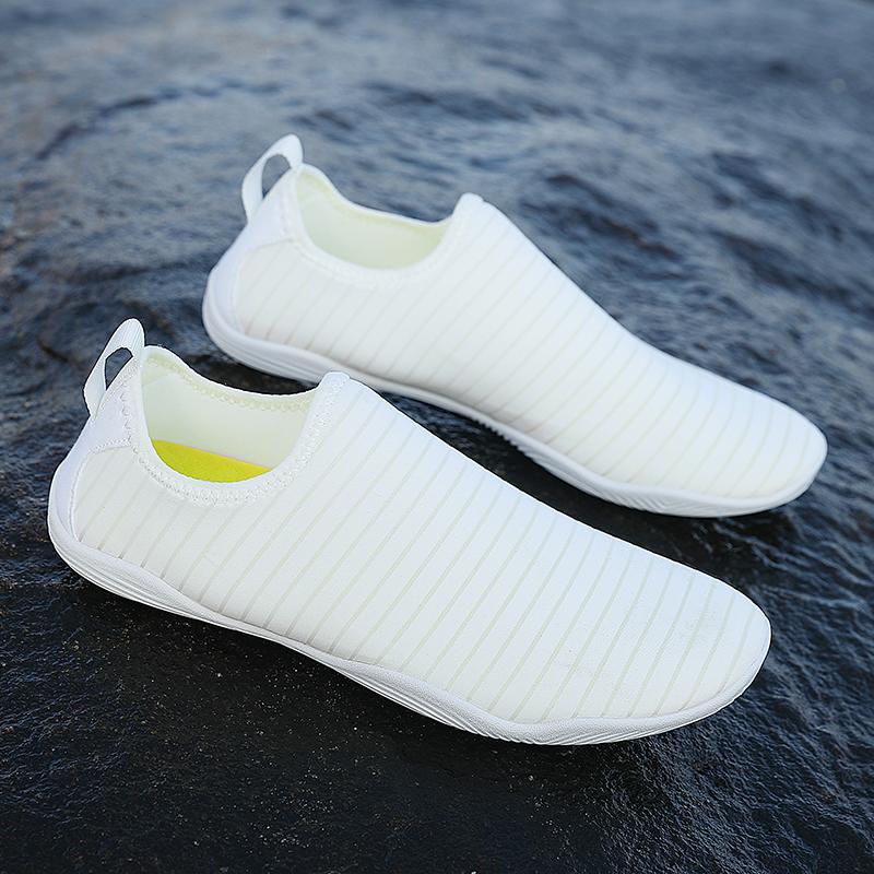 Fashion Beach Water Shoes Quick Dry Swimming Water Slippers Barefoot Women's Upstream Sneakers Beach Surfing Lightweight Sandals