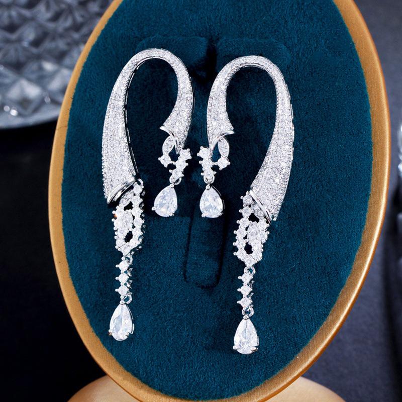 E0244 Personality Ear Jewelry Women'S Long Shiny Zircon Earrings