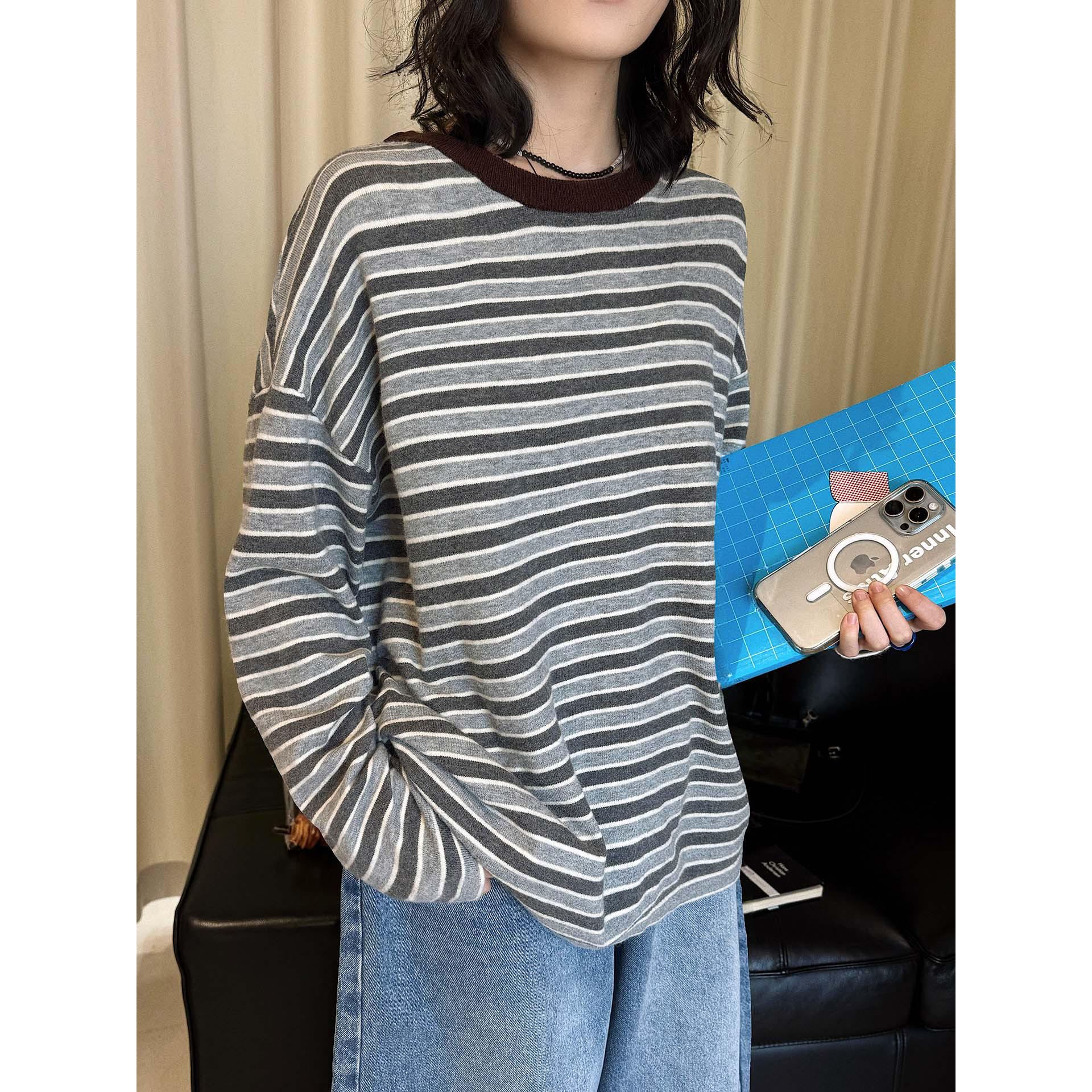

Xu Man Women s Spring Color Block Striped Loose Fit Top - Korean Retro Style, Round Neck, Comfortable Design One Size сірий колір