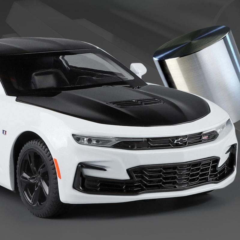 1:24 2025 Camaro Simulation Sports Car Model Alloy Diecast Metal Toys Hobbies Collecting Ornaments Gifts