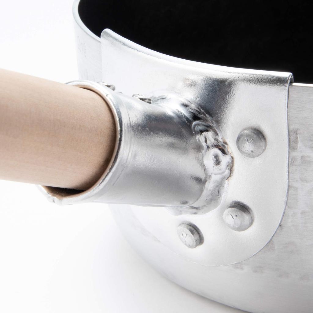 Endo Shoji Commercial Yukihira Pot 27cm Inner Surface Fluororesin Coating Aluminum Body Natural Wood Handle AYK8005