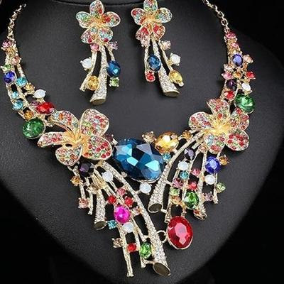 תכשיטים – ערכות תכשיטים