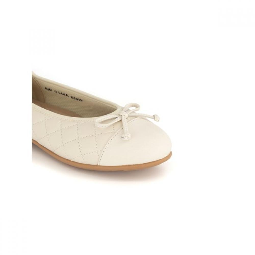 Vainer Ivory Women Comfort Flat 144a0v1iv