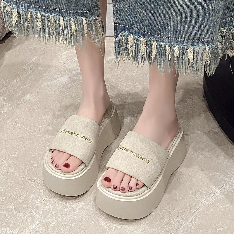 Fashion New Summer Women Slippers Thick Soles Flip-Flops Ladies Wedge Heels Beach Shoes Woman High Platform Slippers Outside Sandals 8CM