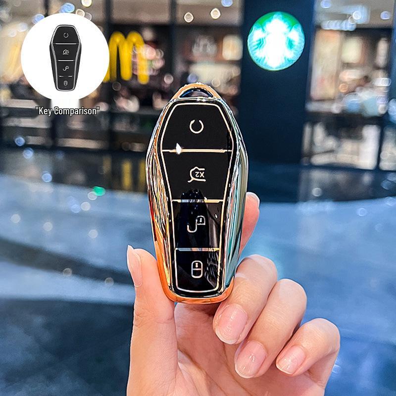 BYD Dolphin and Seal Key Case for Women 621₽