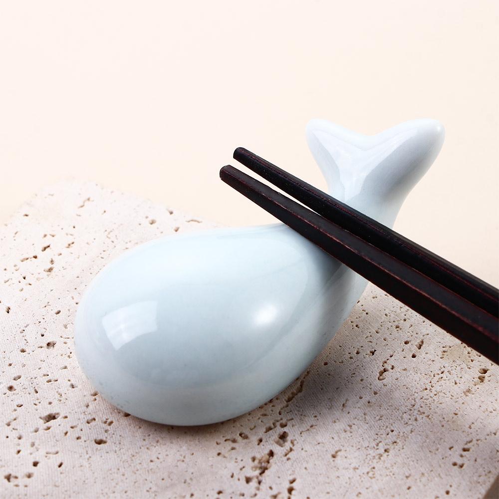Home Decoration Ceramic Whale Shape Hotel Chopsticks Holder Chopsticks Stand Spoon Rack Tableware