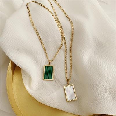 European American Minimalist Mother-of-Pearl Clavicle Necklace with 18K Gold Long Chain