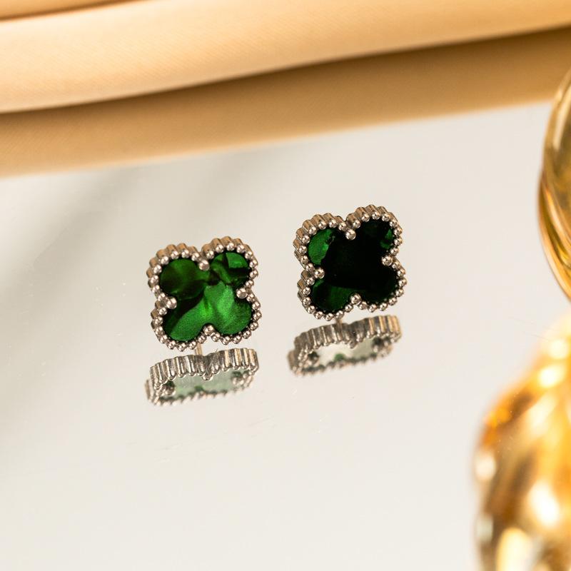 

Серьги из нержавеющей стали с серьгами в виде четырехлистного клевера, ощущение легкой роскоши и высокого класса furnace vacuum plating (18k real gold) зелёный