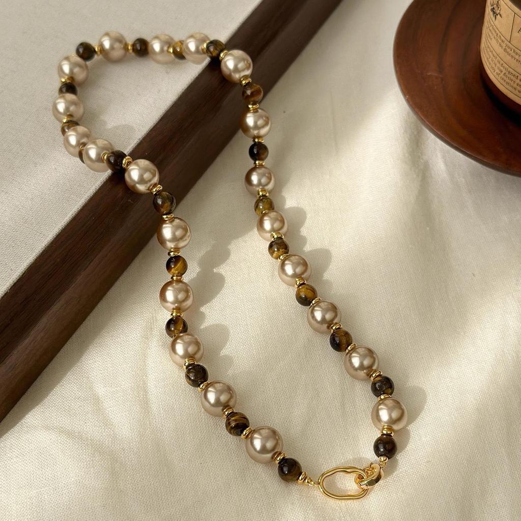 Maillard Tiger Eye Bead Round Pendant Necklace - Retro Casual Style Sweater Chain, Simple and Versatile.