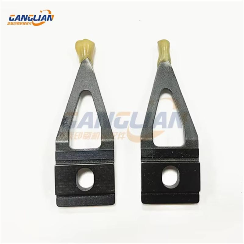 1 Piece 321023209 Martini Stitching Head Hook Stitching Machine Spare Parts