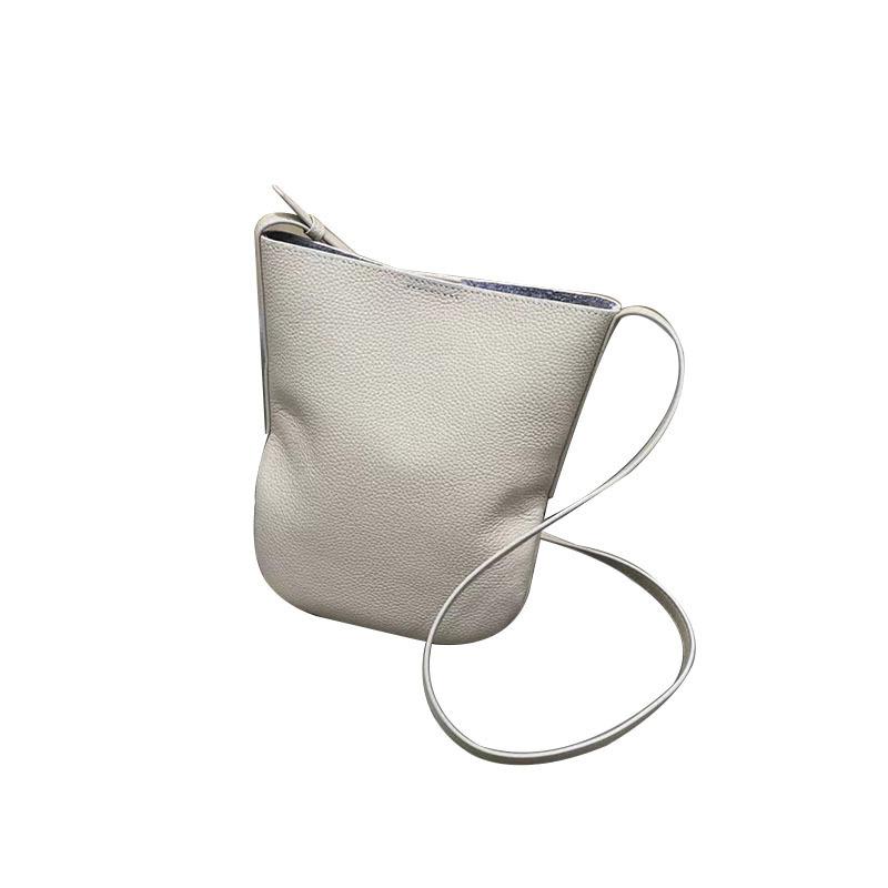 First Layer Cowhide Niche Bucket Bag New Year's New Genuine Leather Casual Mobile Phone Bag Texture Armpit Shoulder Bag