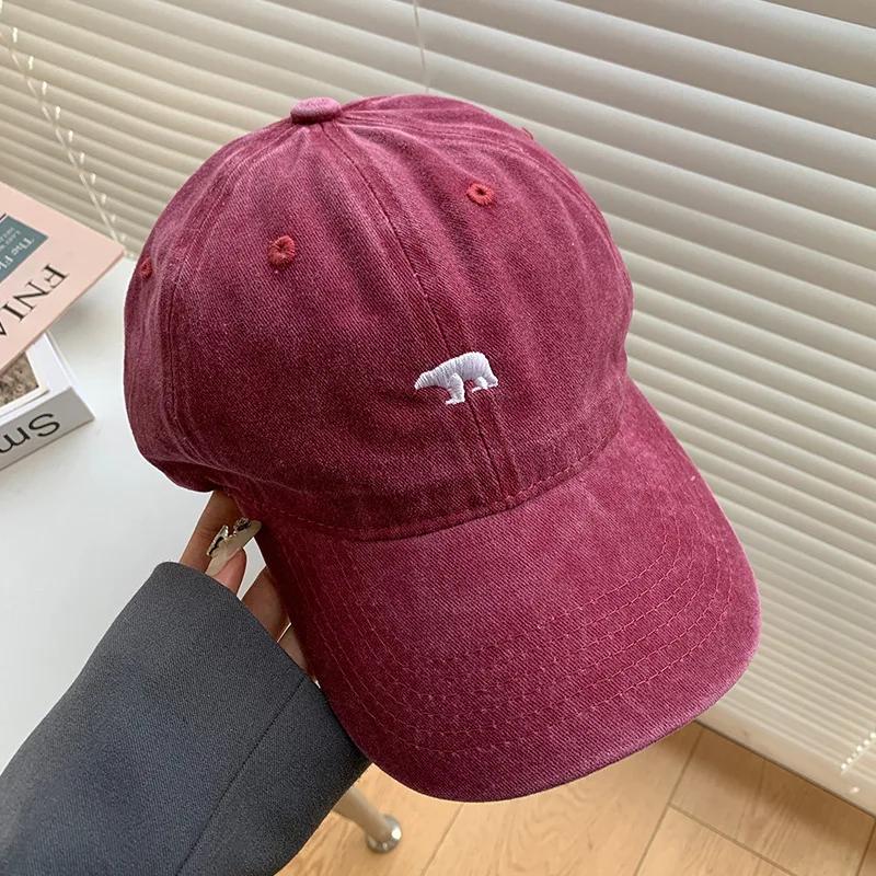 Stylish Polar Bear Embroidered Baseball Cap Sun Protective Breathable Adjustable ldeal Casual Hat Men Women Unisex Baseball Caps