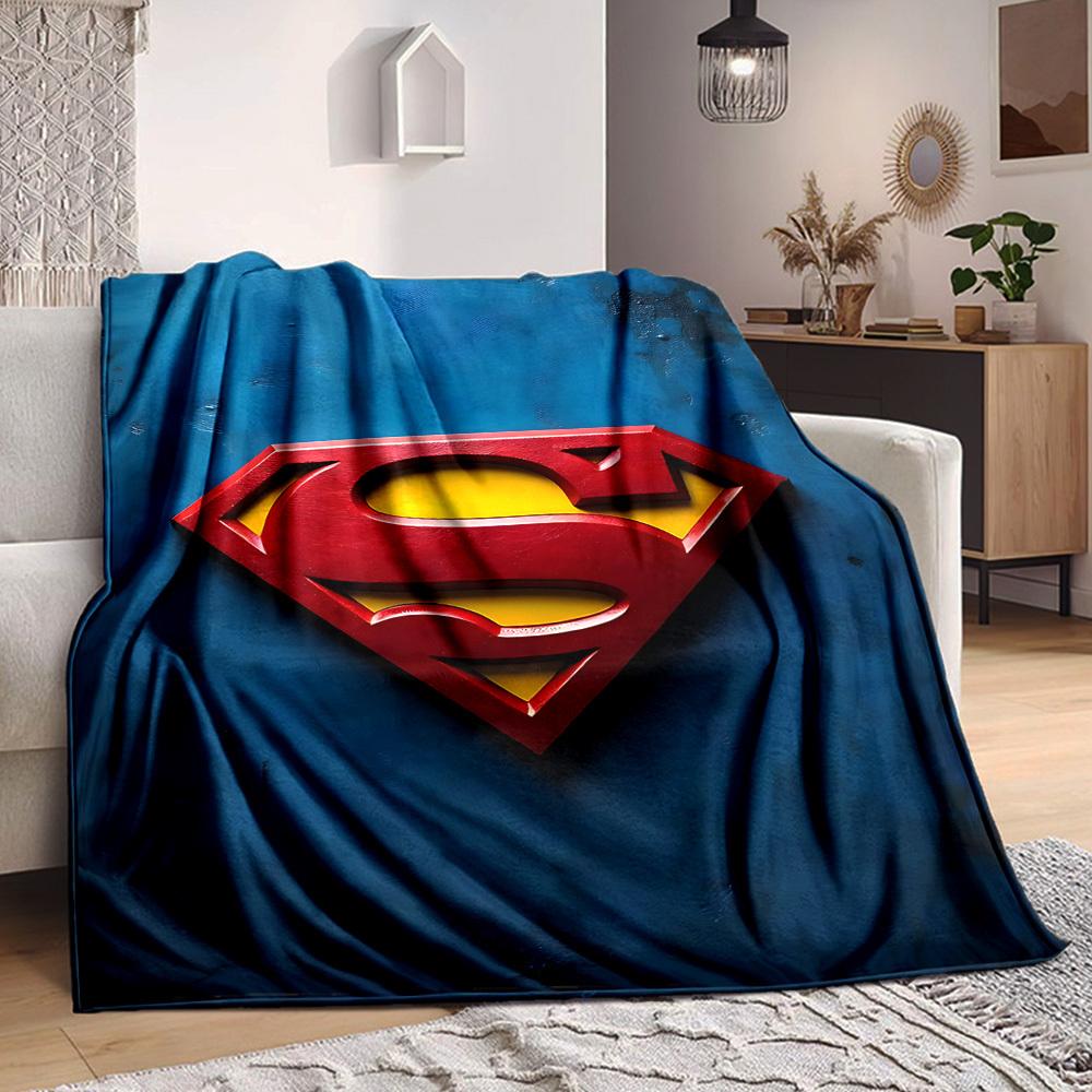 1pc Superhero Symbol Flannel Throw Blanket Lightweight Soft Warm All Season Blanket for Sofa, Bed, Travel,L1028150