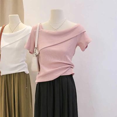 Üst Kıyafetler – T-shirtler