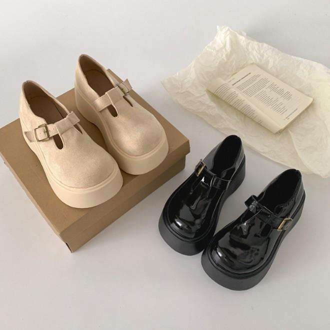 Black British style platform small leather shoes women's 2025 new autumn versatile skirt French Mary Jane single shoes