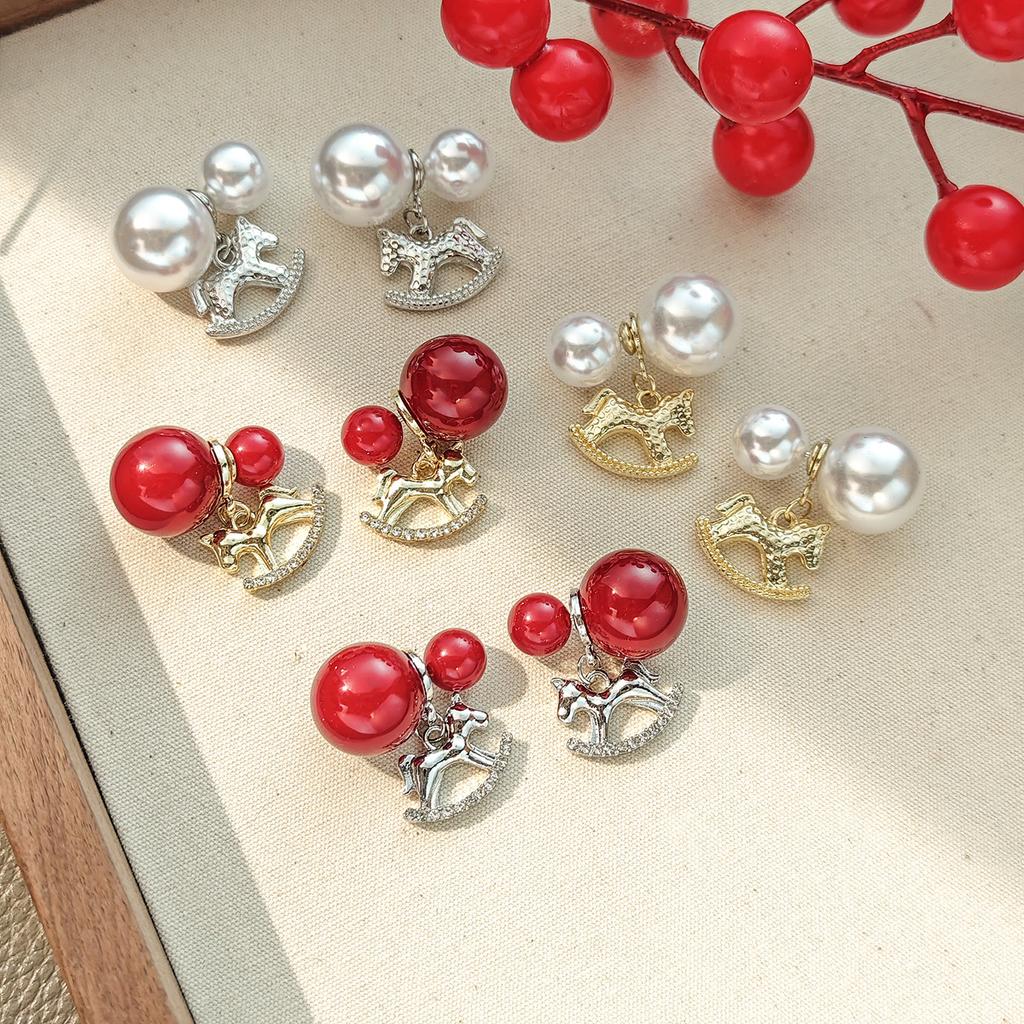 Pearl Pony Stud Earrings, High-End Fashion, Exquisite And Exquisite Personalized Women'S Earrings.