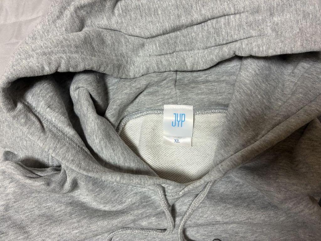 [USED] Japan Limited 2017 HOODIE - TWICE