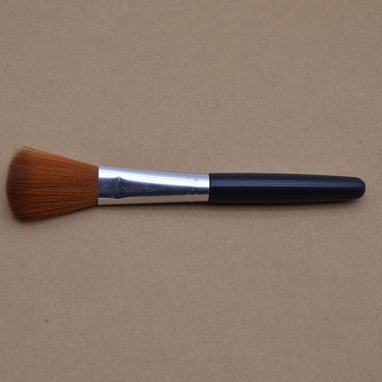 Multi-Use Brush: Blush, Highlighter, Powder, Makeup & Dust Removal