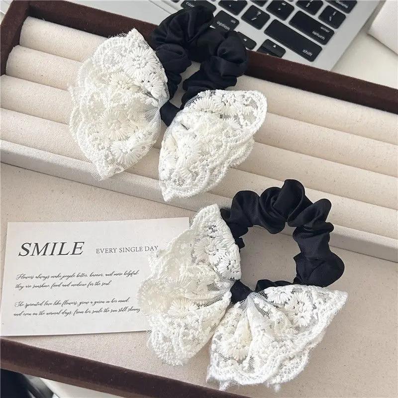 Cream Lace Bow Hair Tie: Elegant, Versatile, and High-End Women's Jewelry.