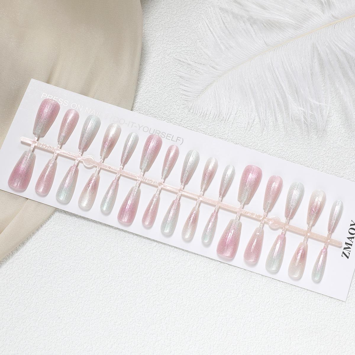 

Aurora Fishtail Medium Ladder Cat Eye Gradient Manicure Nails (XS/S/M)