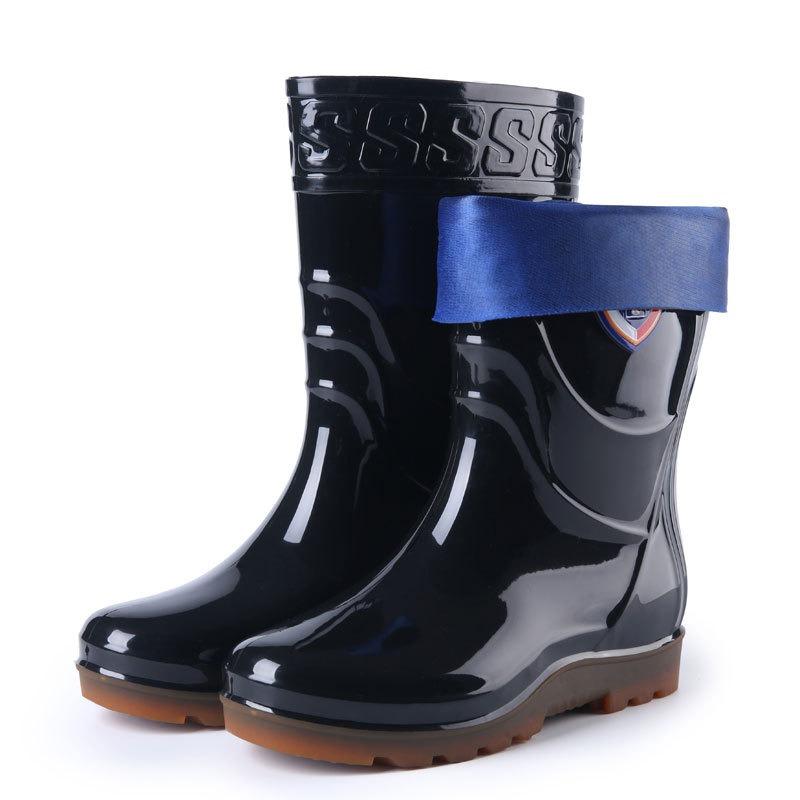 3 Men's medium rain boots 11 Industrial and mining anti-skid labor insurance medium rain shoes three-proof new direct sales