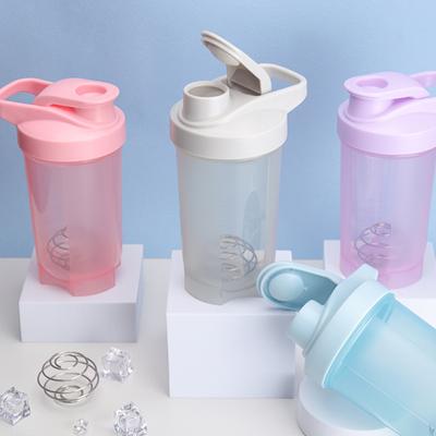 Eiwit Shakerbeker met Blenderbal 500ml Shaker met wijde opening voor gemakkelijk mixen Draagbare Whey Eiwit Shakerfles voor Sport Reizen Kamperen