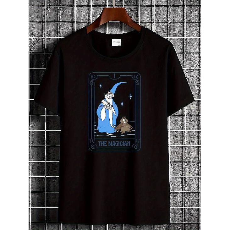 Merlin & Archimedes Magician Tarot T-Shirt - King Arthur Inspired Wizard Design with Wizard Staff & Owl, Soft Breathable Unisex Casual Tee for Men & S чёрный