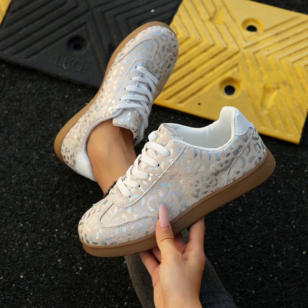 Fashion Women Round Toe Lace Up Low-Top Flats Sneakers Spring Autumn Fashion Casual Sports Shoes Anti-slip Comfortable Sneakers Women