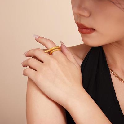 Trendy Double-Layer Snake Ring: Titanium Steel with 18K Gold, Threaded Scales, Creative Design.