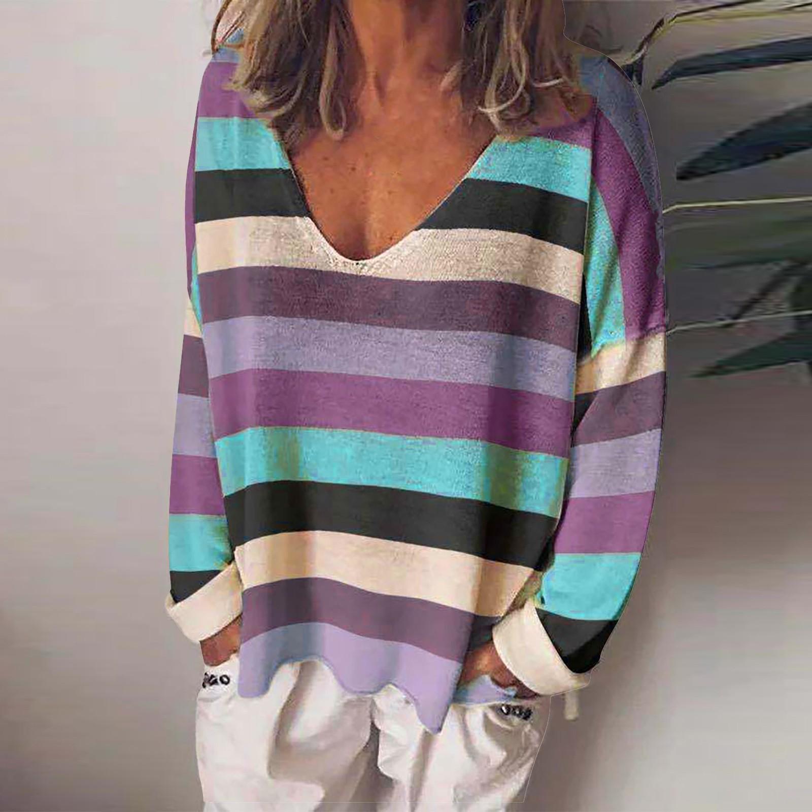 

Женская многоцветная вязаная футболка с широким V-образным вырезом в радужную полоску и длинными рукавами S зелёный