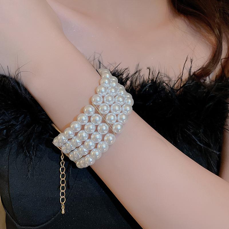 Baroque four-row imitation pearl choker necklace French retro niche high-end necklace