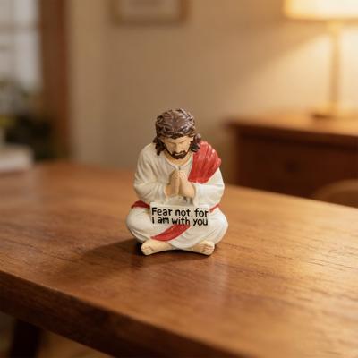 Harz Jesus Figur Sitzende Christus Statue Handgefertigt Religiöses Schreibtischornament für Zuhause Büro Auto Armaturenbrett Dekor