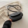 Fashionable and Fashionable Shoulder Bag Simple Small Bag Women's Bag Casual New Beautiful Crossbody Saddle Bag Trendy