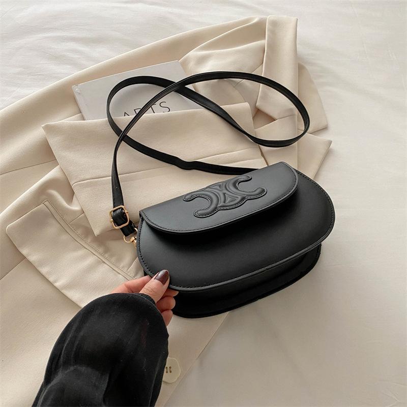 Fashionable and Fashionable Shoulder Bag Simple Small Bag Women's Bag Casual New Beautiful Crossbody Saddle Bag Trendy