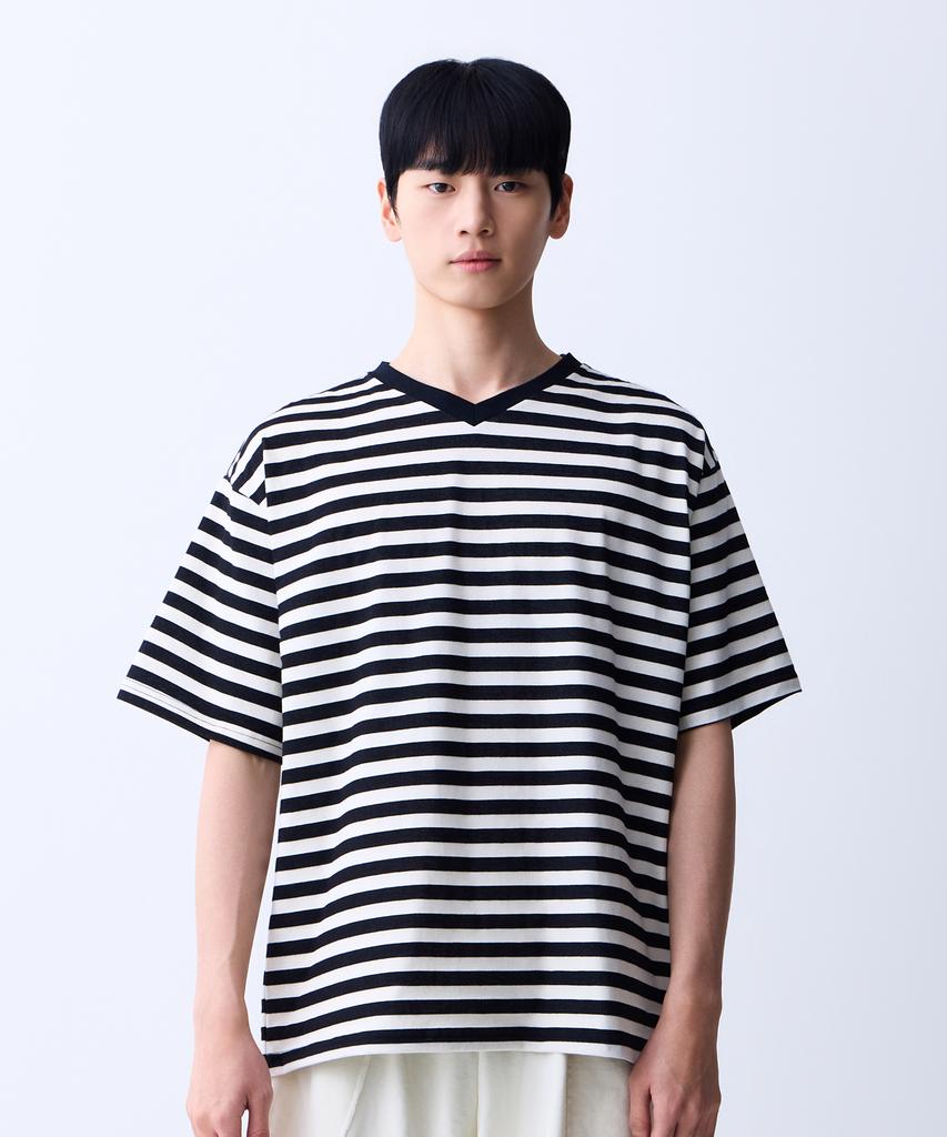 ADERNM Summer Daily Big Stripe Crop V-Neck T-Shirt White