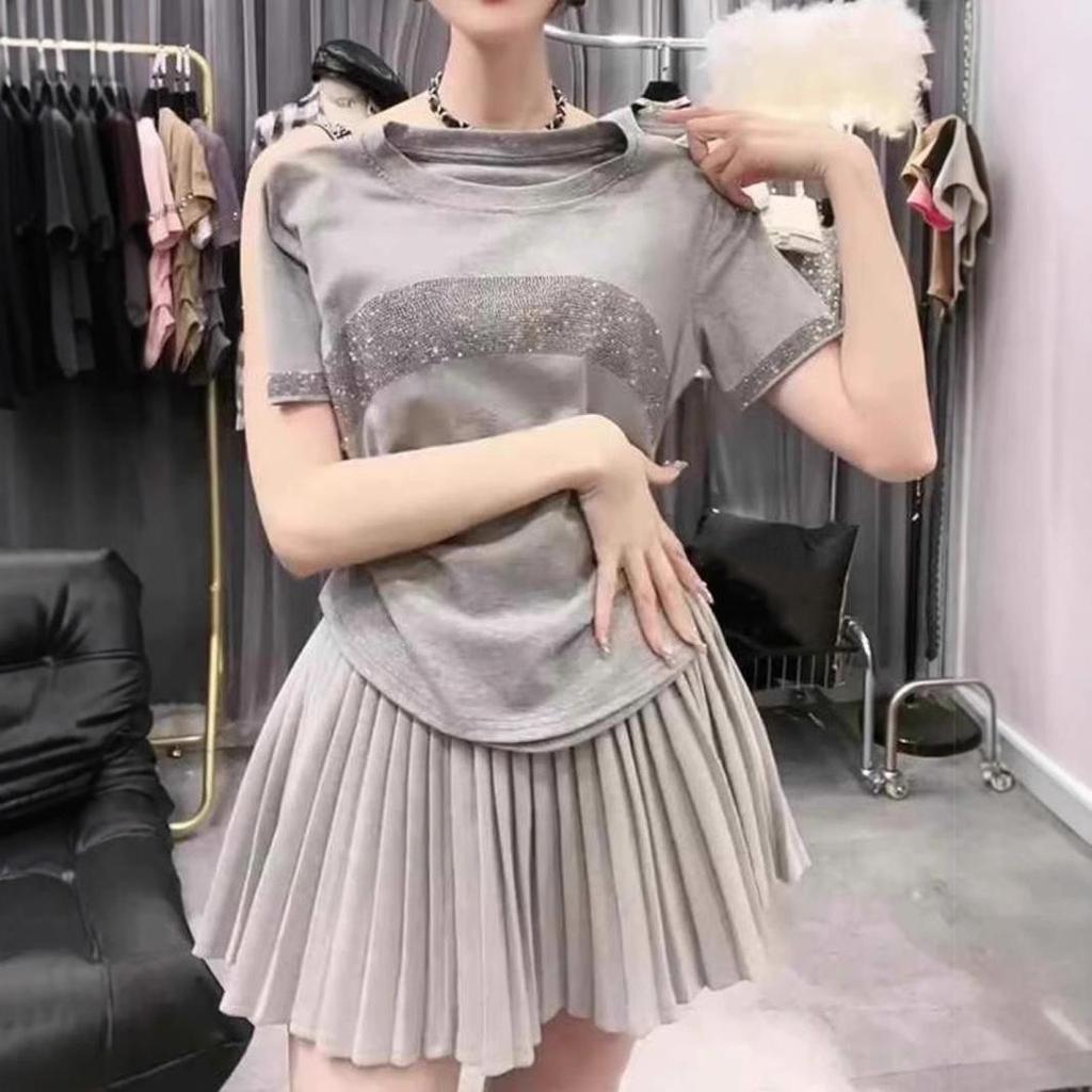 Diamond In Gray Short-sleeved T-shirt for Women In Summer Fashionable and Stylish Pure Cotton Top