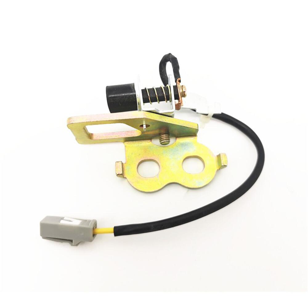 Trunk Latch Striker 64620-06010 64621-12070 For Toyota Avalon Camry Corolla