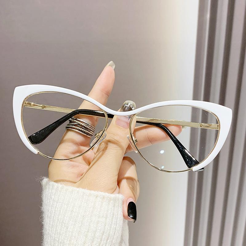 Retro Cat Eye Sunglasses Metal Frame Anti Blue Light Glasses Cat Eye Computer High Definition Blue Light Blocking Eyewear UV400