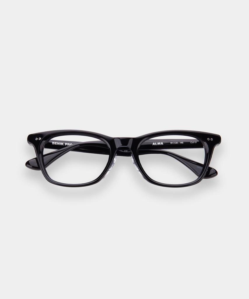Binikeupeulojegteu Alma C1 Black