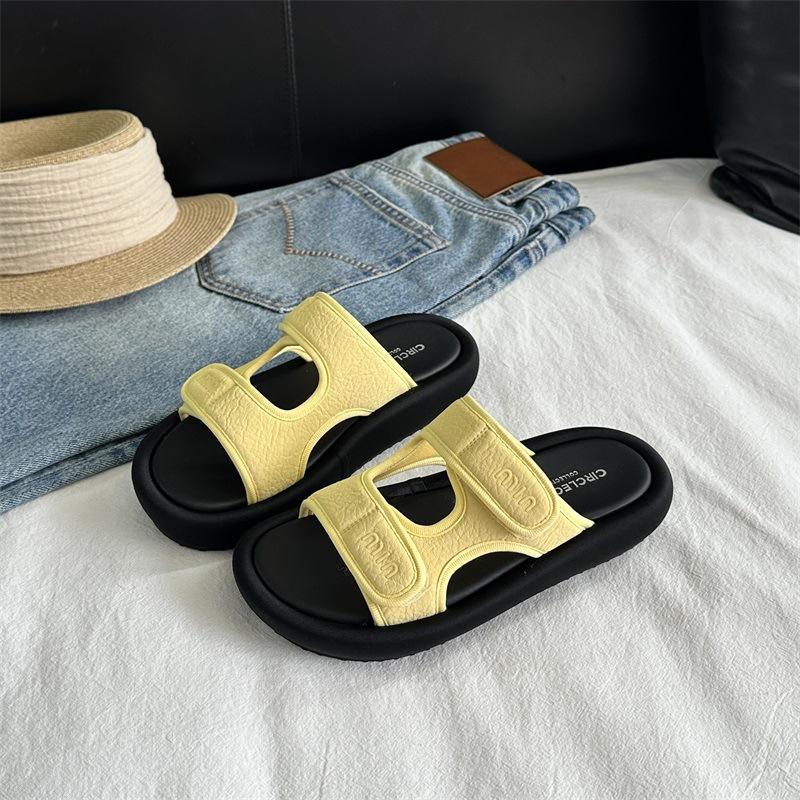 

2025 summer new Korean version of thick-soled one-word slippers women s wear casual and comfortable versatile soft-soled beach sandals 35 жёлтый