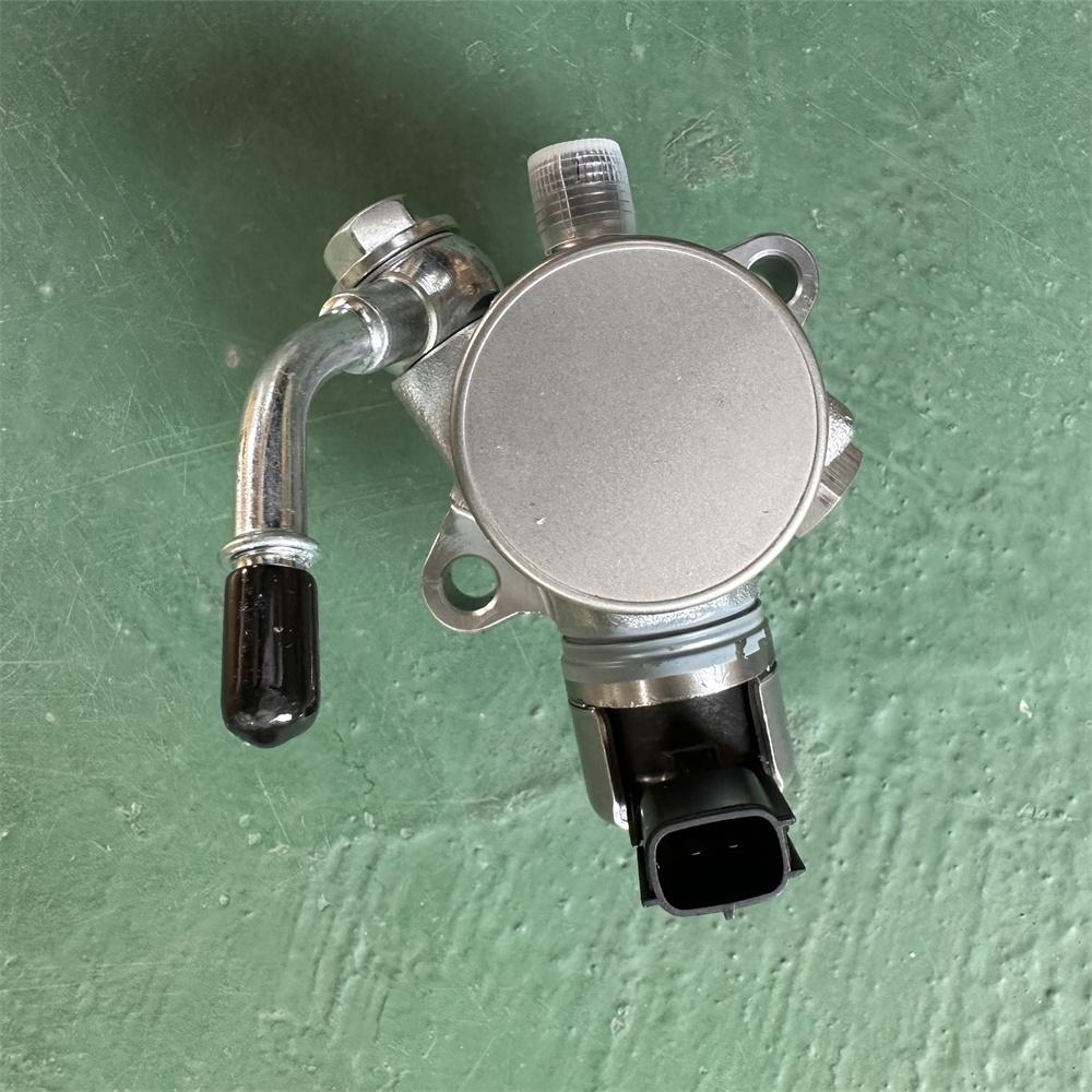 High Pressure Fuel Pump PE22-20-3F0 For Mazda 3 CX-3  2.0L L4