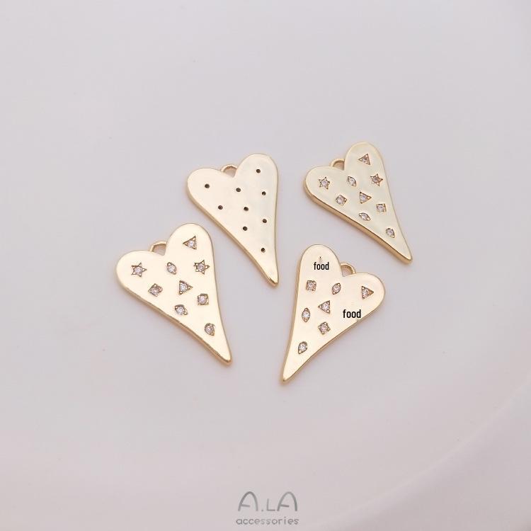 

14K Gold-Plated Peach Heart Pendant with Micro-Paved Zircon Charm for DIY Bracelets and Necklaces.